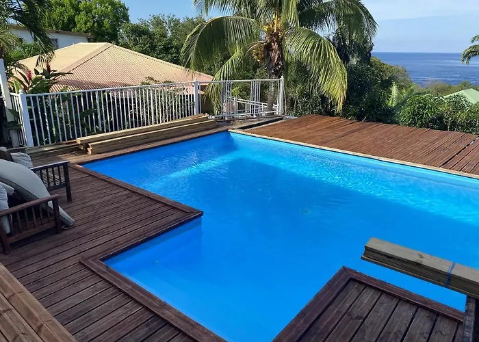 Appartement Charmant A Pointe Noire Vue Mer 51 M² Piscine